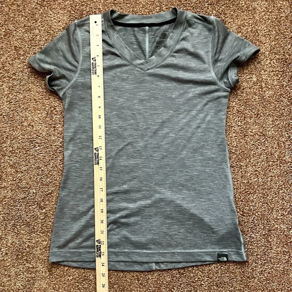The North Face Shirt Women’s Small Gray Flash Dry Short Sleeve Pullover Sports - Picture 8 of 8